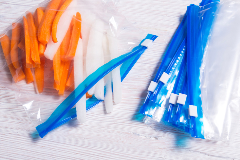 Carrot slices in a ziploc