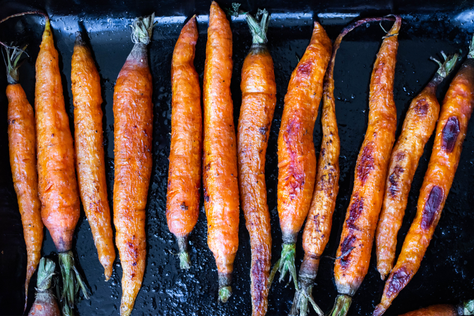 Harissa Roasted Carrots 